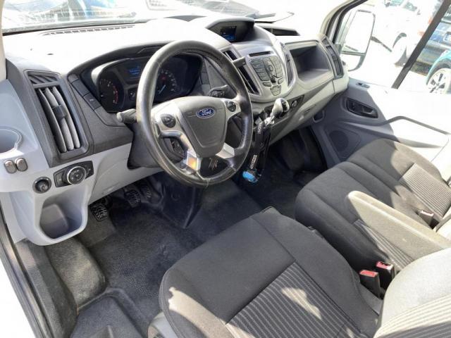 Ford Transit image 8