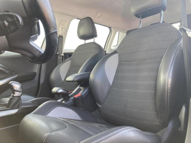 Peugeot 2008 image 2
