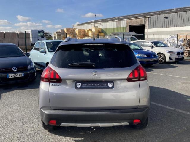 Peugeot 2008 image 8