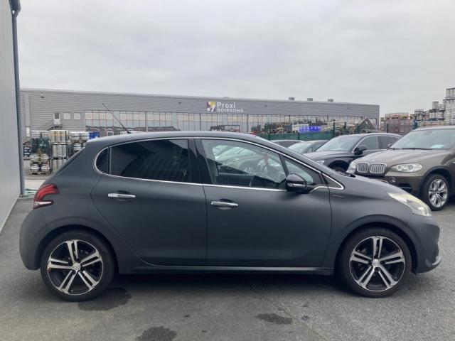 Peugeot 208 image 4