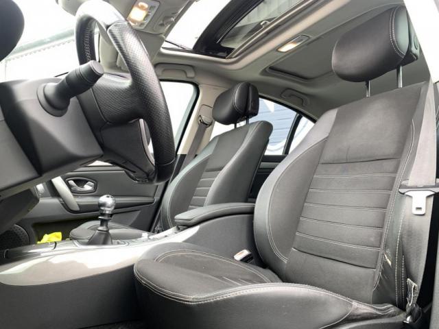 Renault Laguna image 1