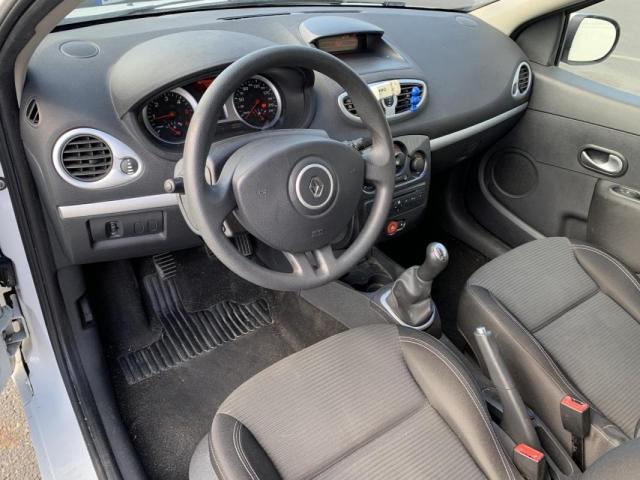 Renault Clio image 6