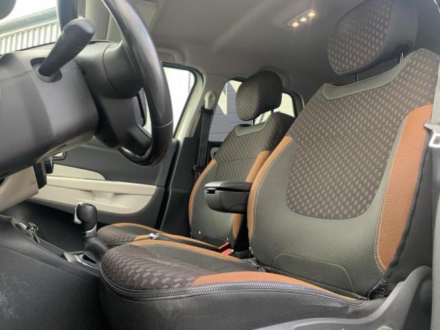 Renault Captur image 6