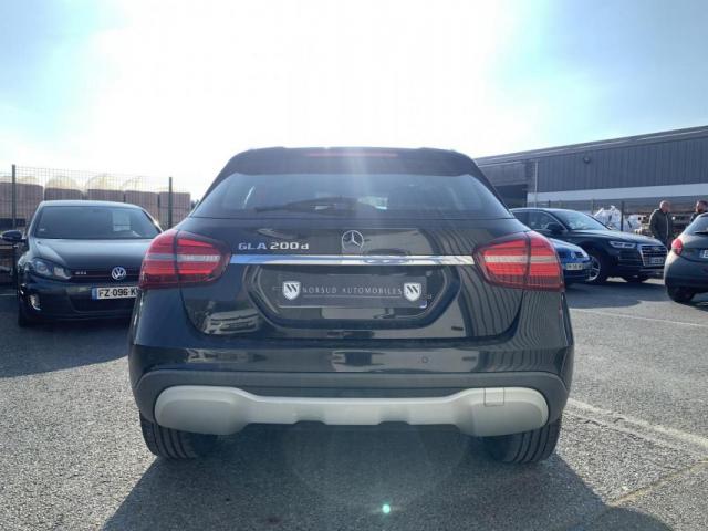 Mercedes Benz Gla image 7