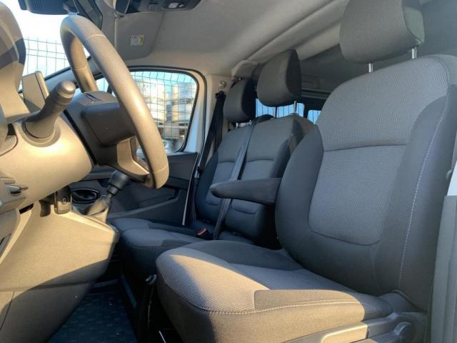 Renault Trafic image 4