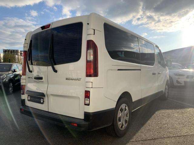 Renault Trafic image 2