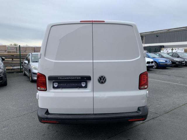 Volkswagen Transporter image 9