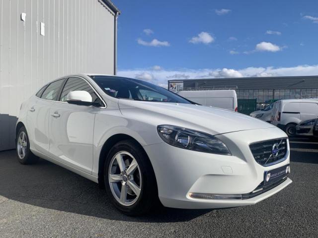 Volvo V40 image 8