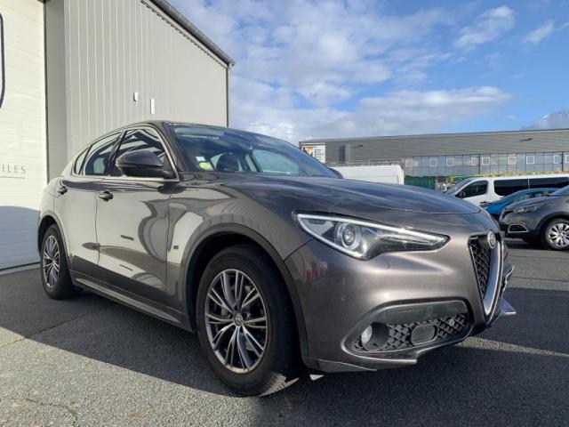 Alfa Romeo Stelvio image 9