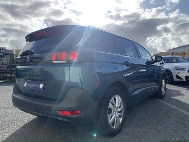 Peugeot 5008 image 3