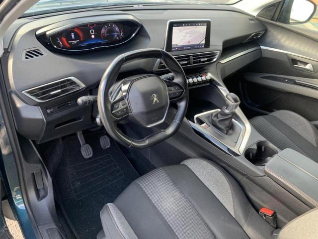 Peugeot 5008 image 8