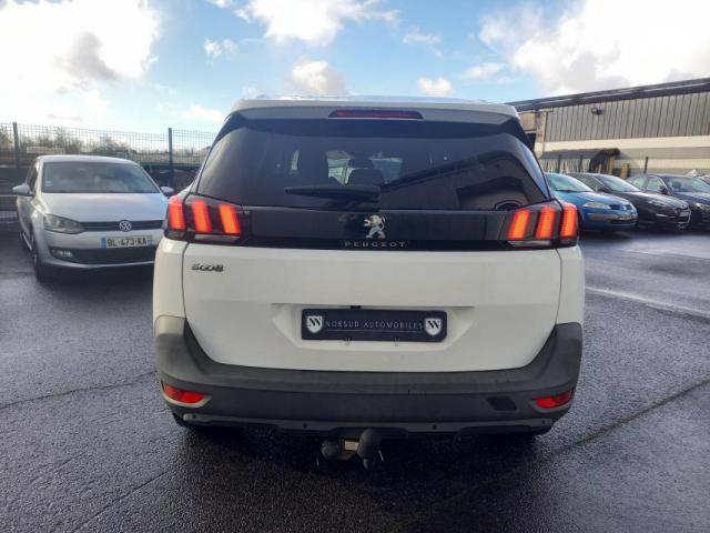 Peugeot 5008 image 7