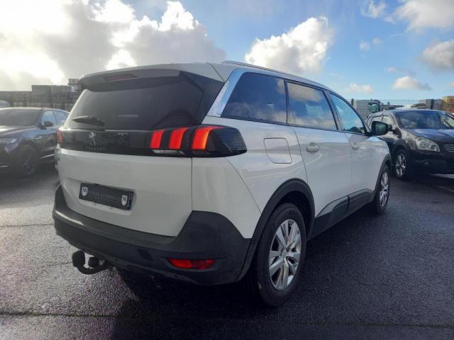 Peugeot 5008 image 5