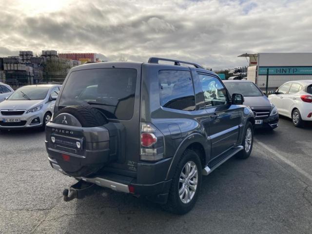 Mitsubishi Pajero image 3