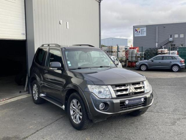 Mitsubishi Pajero image 2