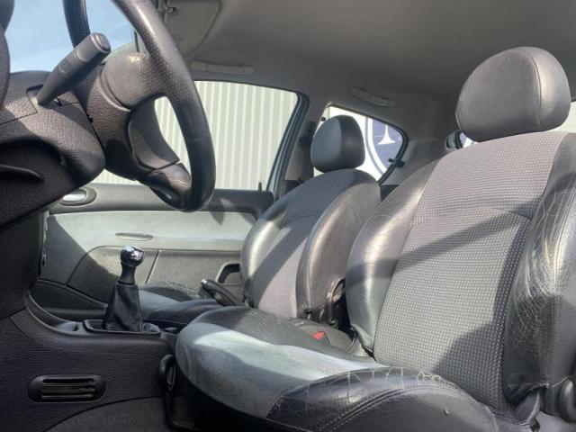 Peugeot 206 image 7