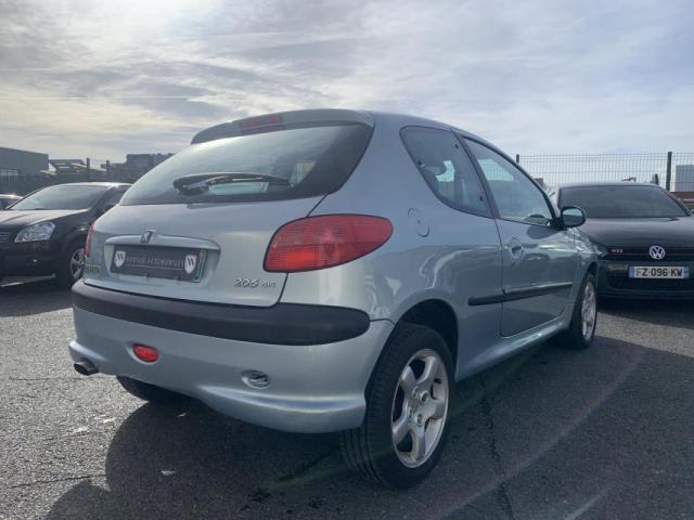 Peugeot 206 image 3