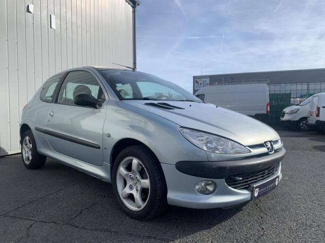 Peugeot 206 image 1
