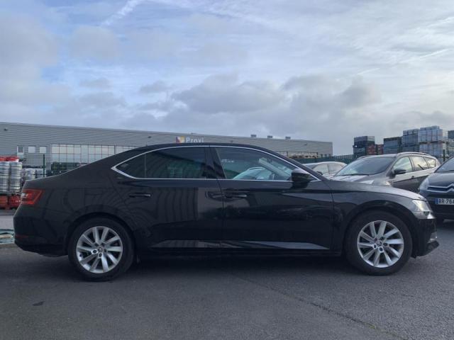 Skoda Superb image 3