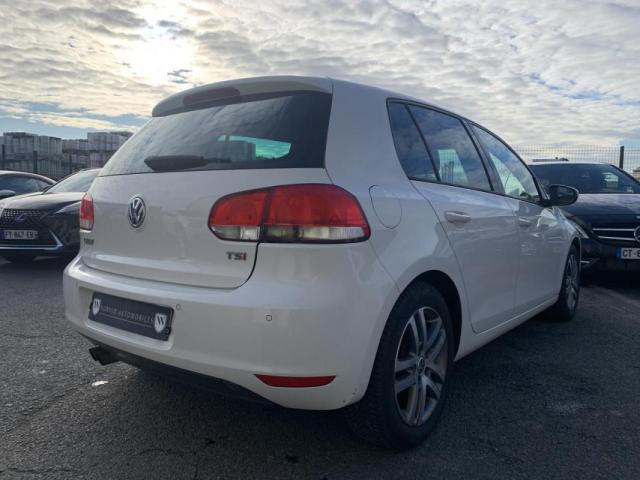 Volkswagen Golf image 6