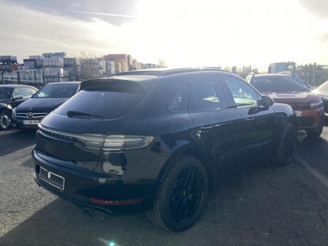 Porsche Macan image 2