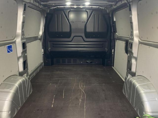 Ford Transit Custom image 4