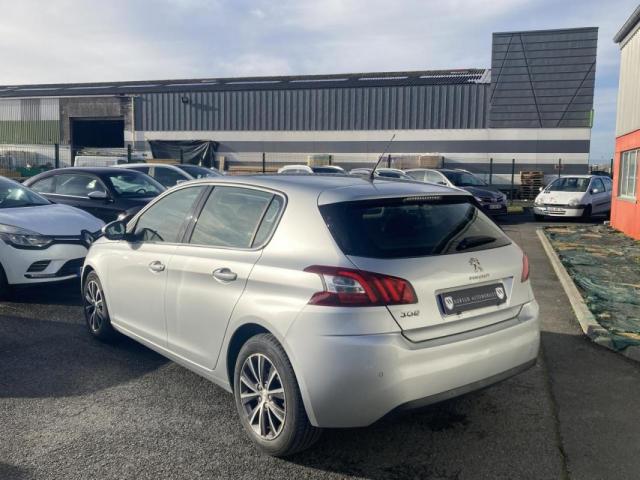 Peugeot 308 image 1