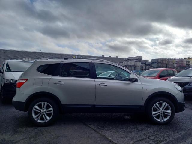 Nissan Qashqai+2 image 3