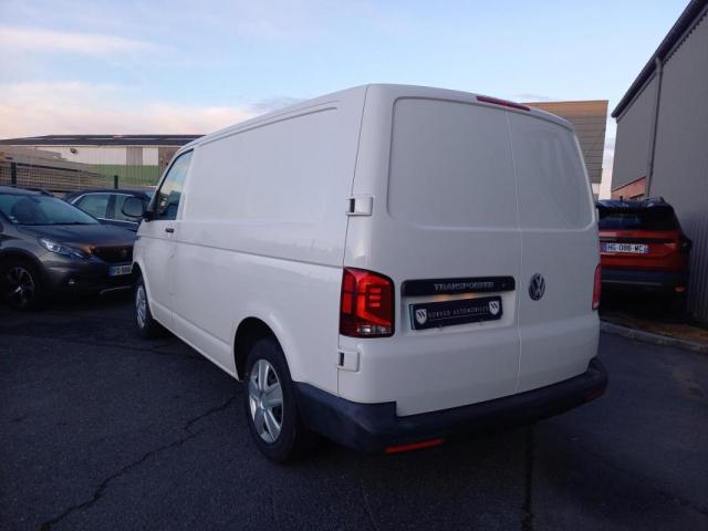 Volkswagen Transporter image 8