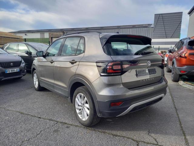 Volkswagen T-Cross image 2