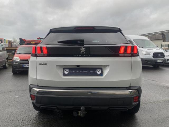 Peugeot 3008 image 2