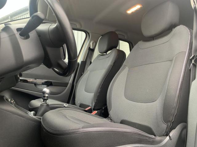 Renault Captur image 2