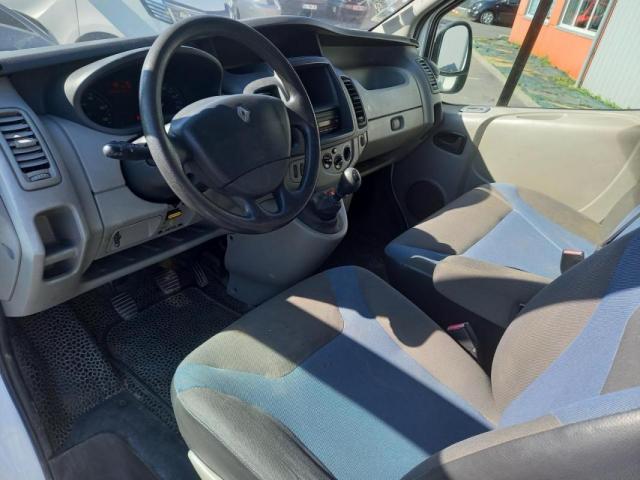 Renault Trafic image 3