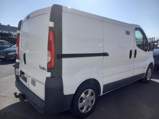 Renault Trafic image 8