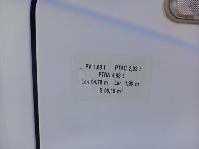 Renault Trafic image 2