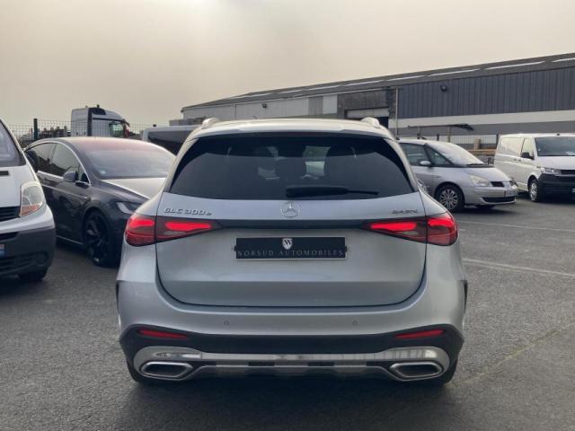 Mercedes Benz Glc image 2