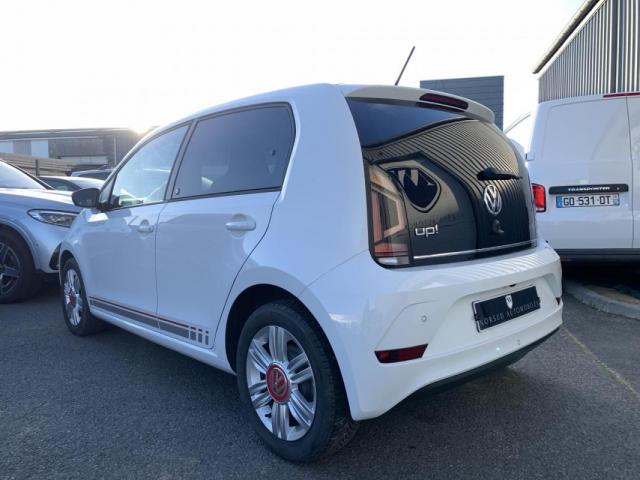 Volkswagen Up! image 3