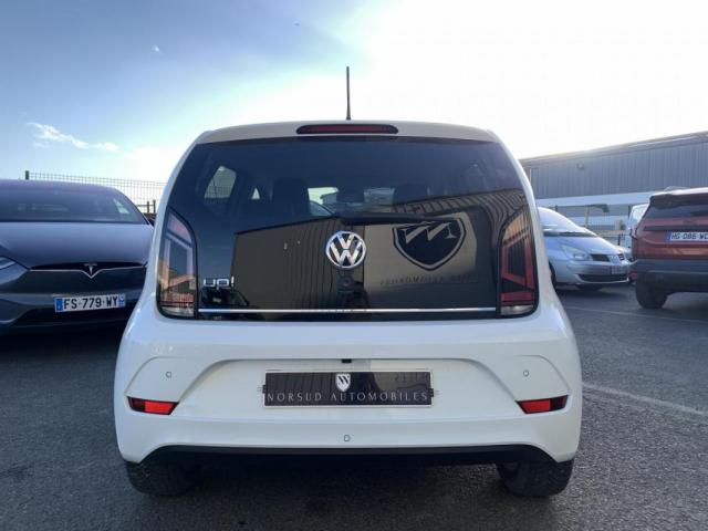Volkswagen Up! image 7
