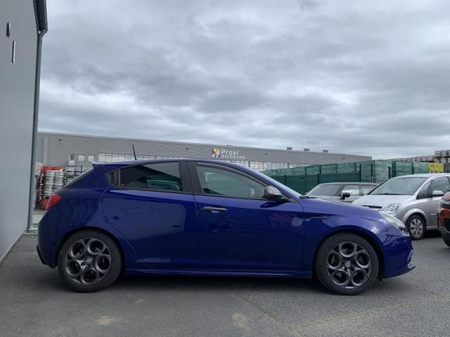 Alfa Romeo Giulietta image 4