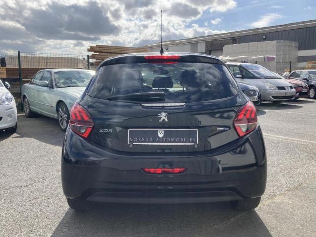 Peugeot 208 image 6