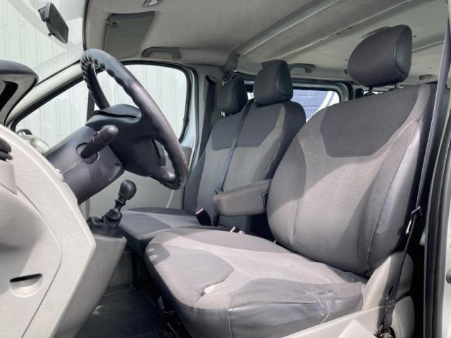 Renault Trafic image 9