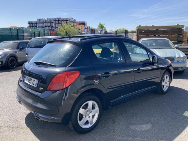 Peugeot 207 image 1