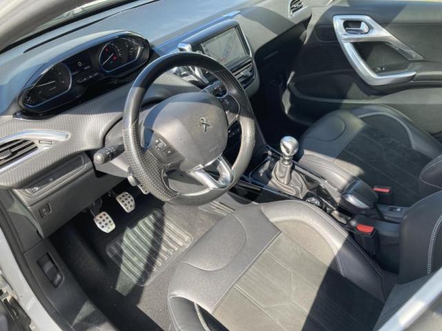 Peugeot 2008 image 1