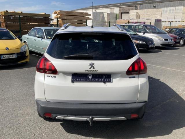 Peugeot 2008 image 6