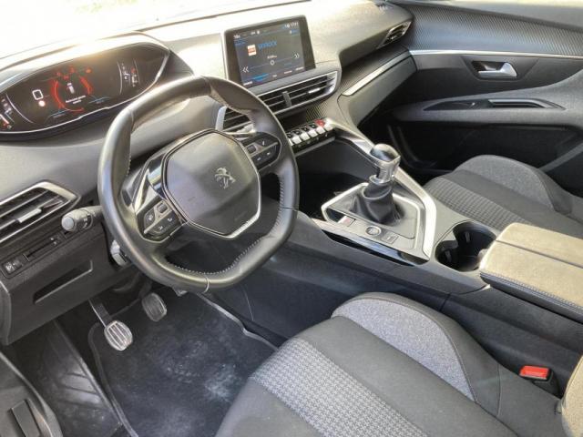 Peugeot 3008 image 8