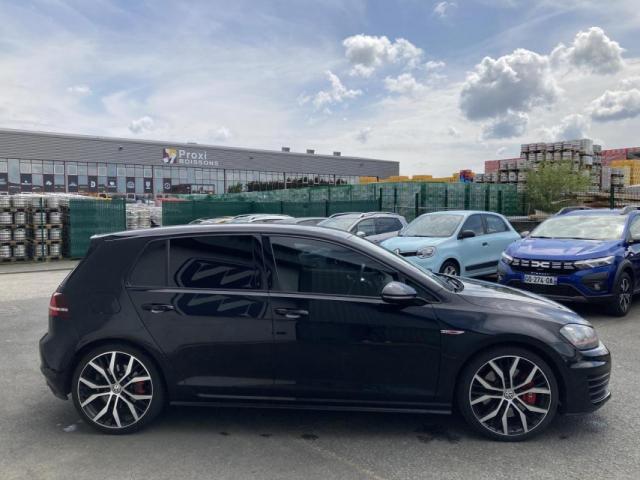 Volkswagen Golf image 2