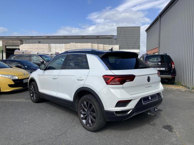 Volkswagen T-Roc image 9