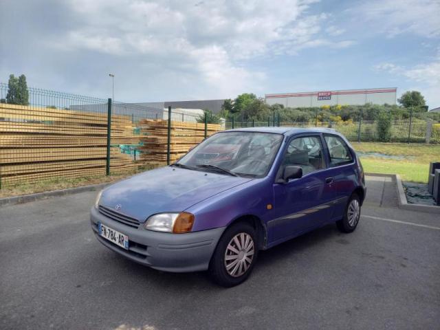 Toyota Starlet image 9