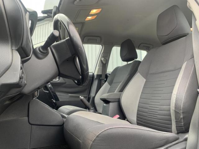 Toyota Auris image 5