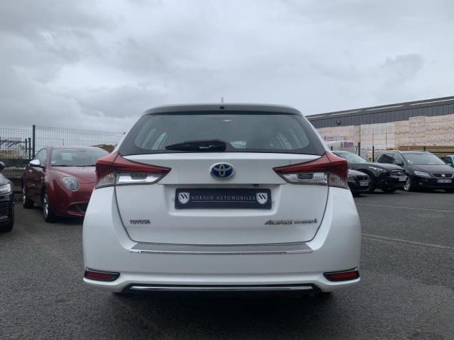 Toyota Auris image 7
